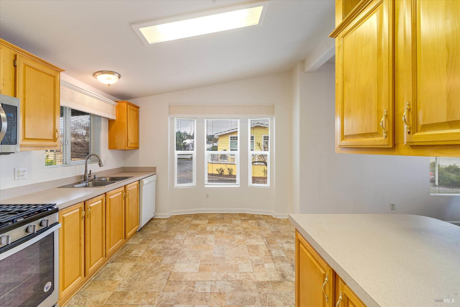 6468 Washington St #112