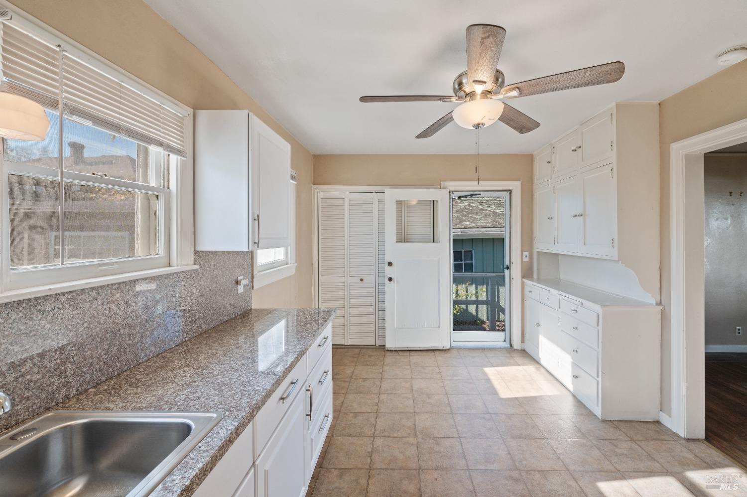 539-543 Randolph St