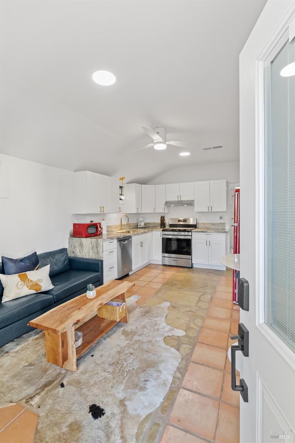 1435 2nd St