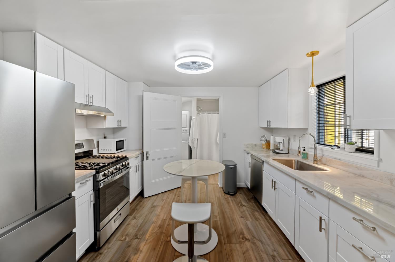 1435 2nd Street