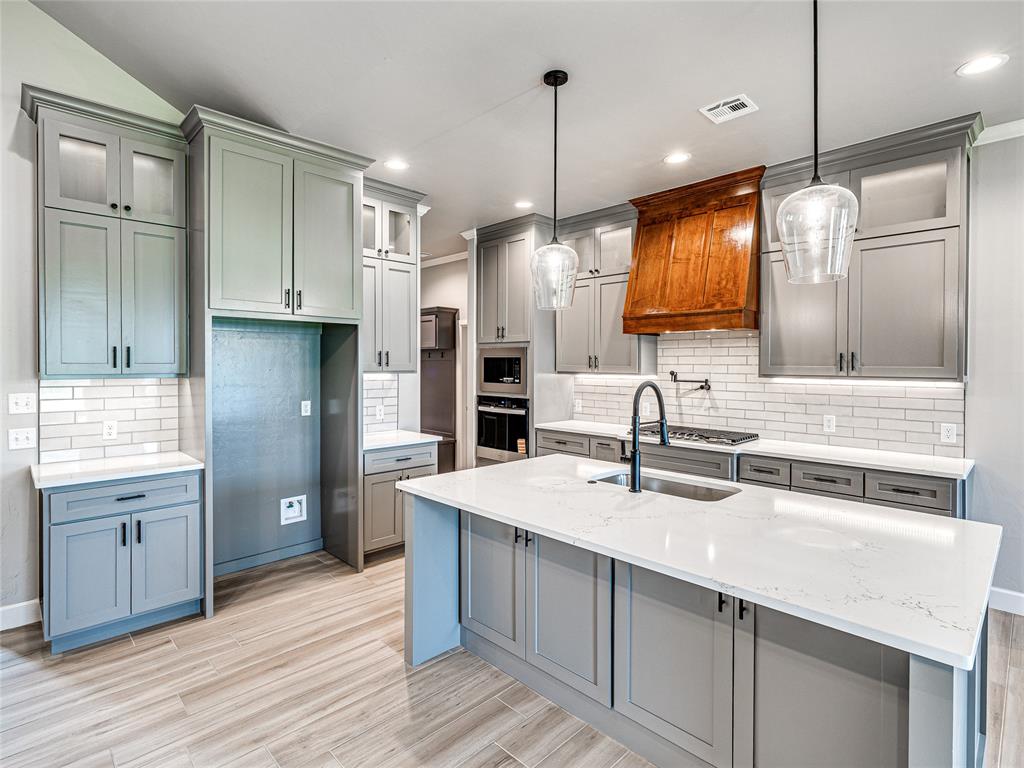 401 Braxton Way