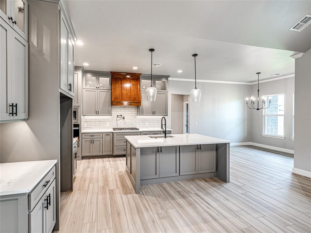 401 Braxton Way