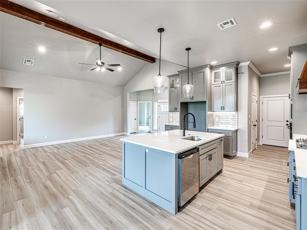 401 Braxton Way