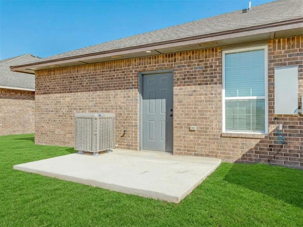 1906 Investors Avenue