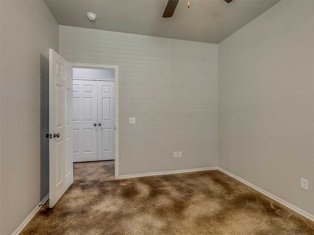 1909 Investors Avenue