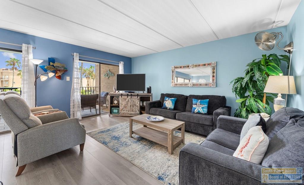 111 E Morningside Dr. # 209