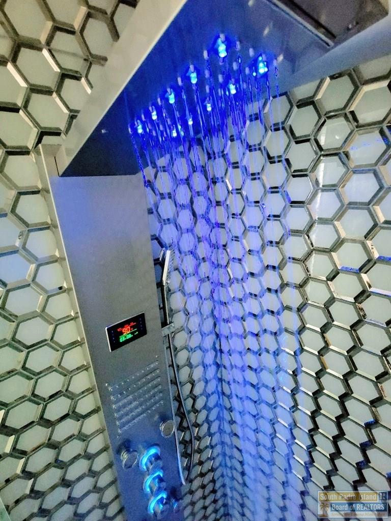 107 E Georgia Ruth Dr.