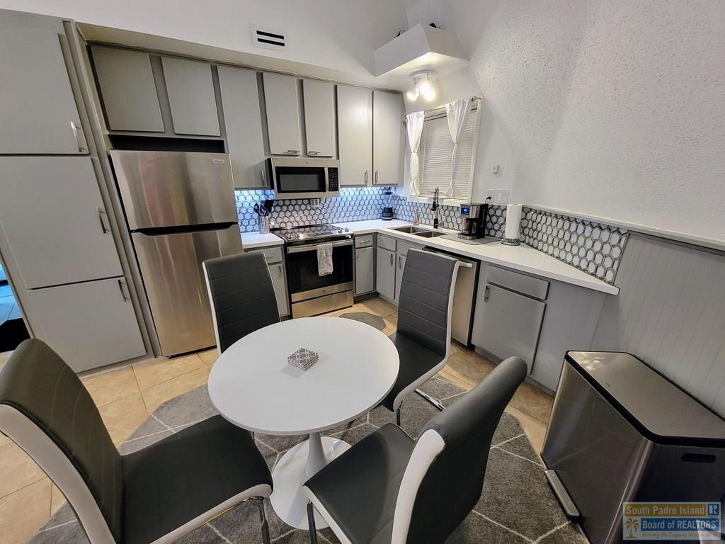 107 E Georgia Ruth Dr.