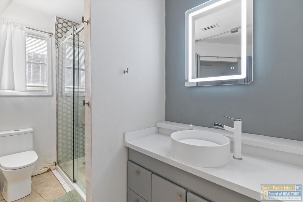 107 E Georgia Ruth Dr.