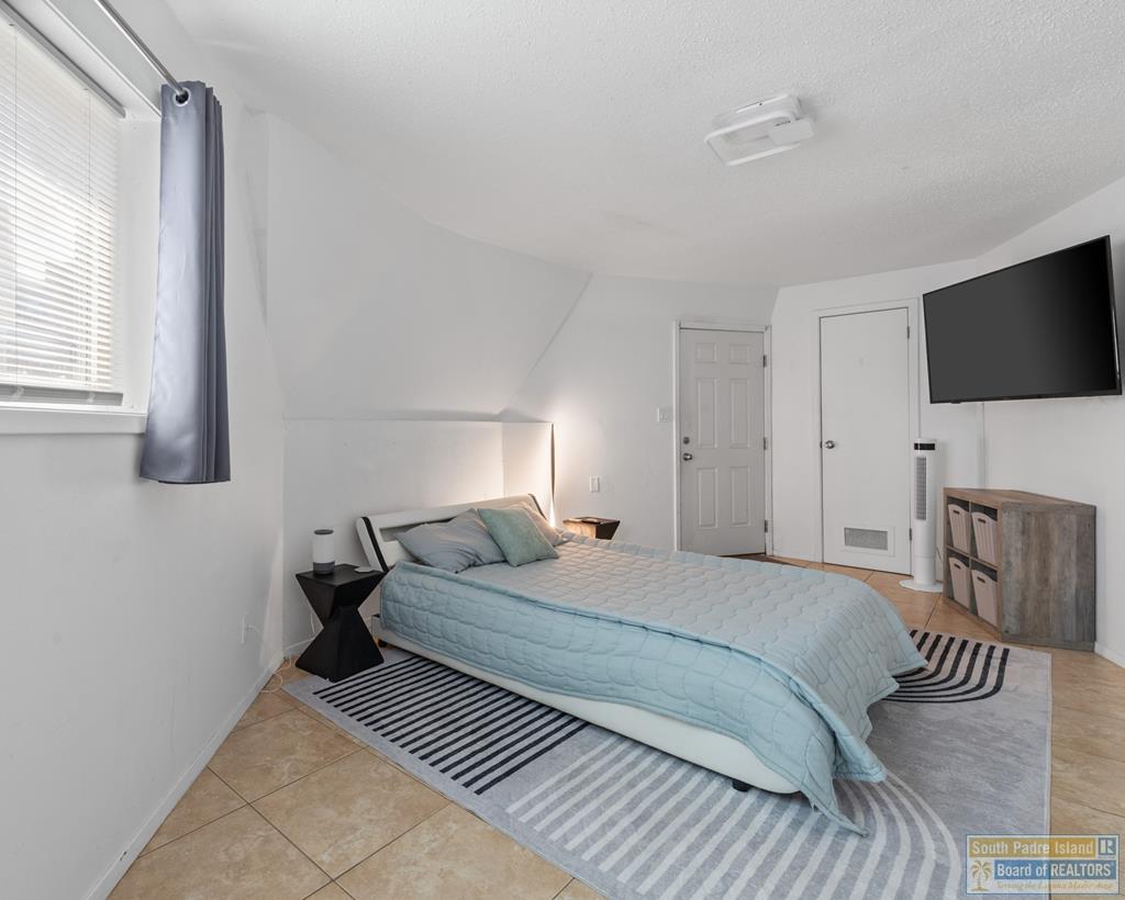 107 E Georgia Ruth Dr.