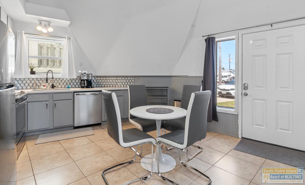 107 E Georgia Ruth Dr.