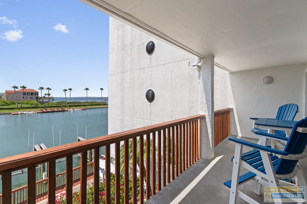 6201 Padre Blvd. # 202