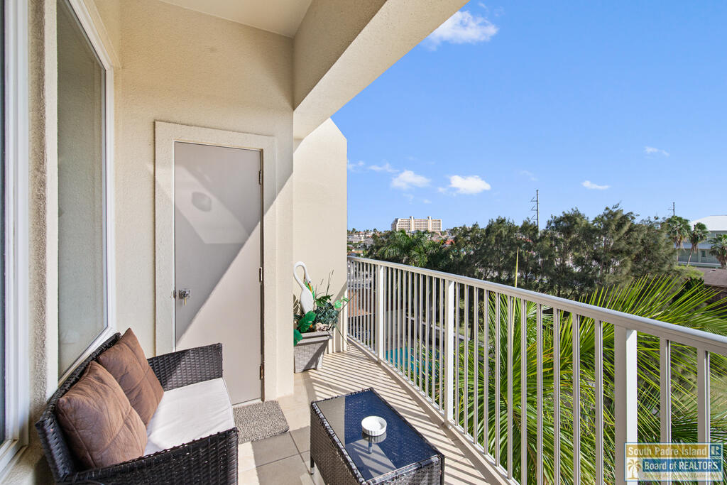 5909 Padre Blvd. # 404