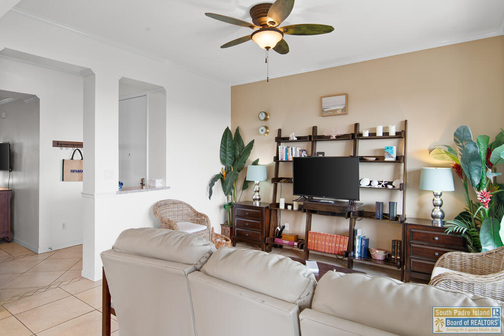 5909 Padre Blvd. # 404