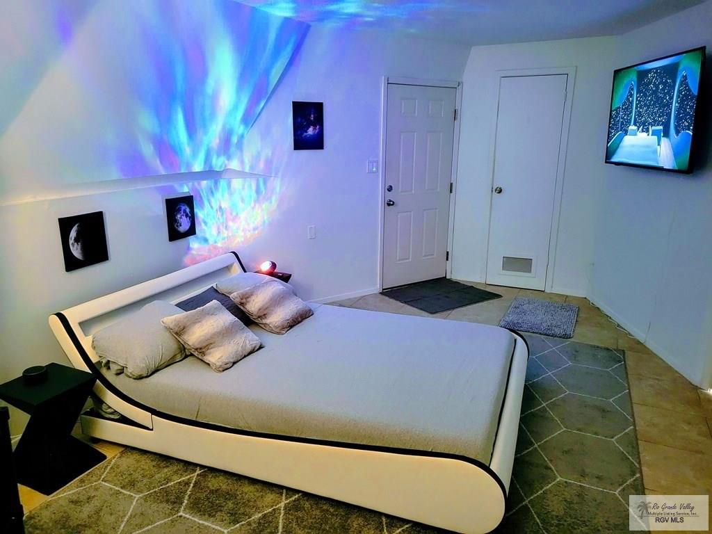 107 E Georgia Ruth Dr.