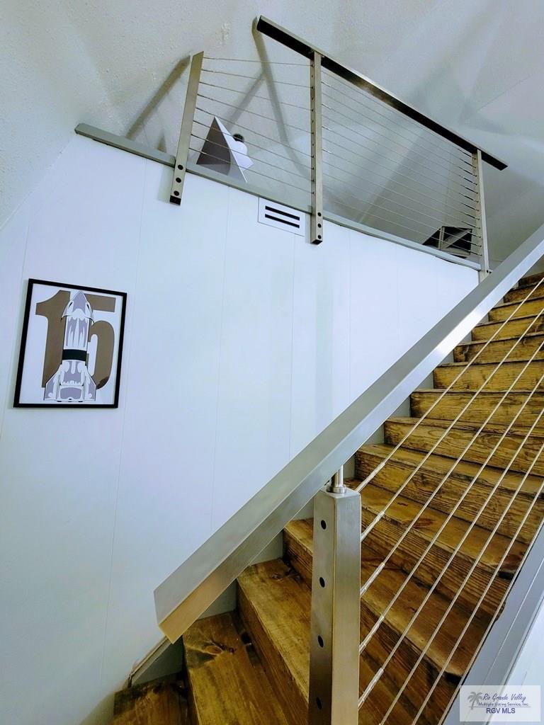 107 E Georgia Ruth Dr.