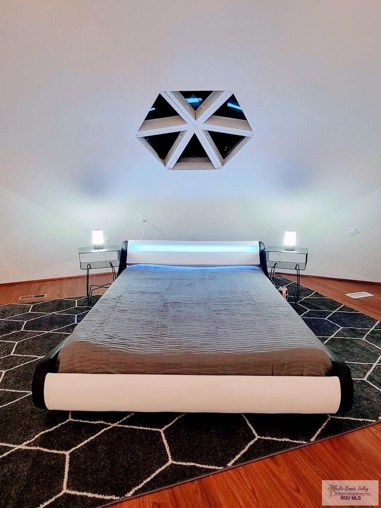 107 E Georgia Ruth Dr.