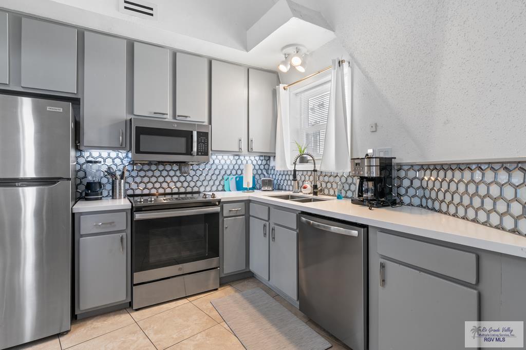 107 E Georgia Ruth Dr.