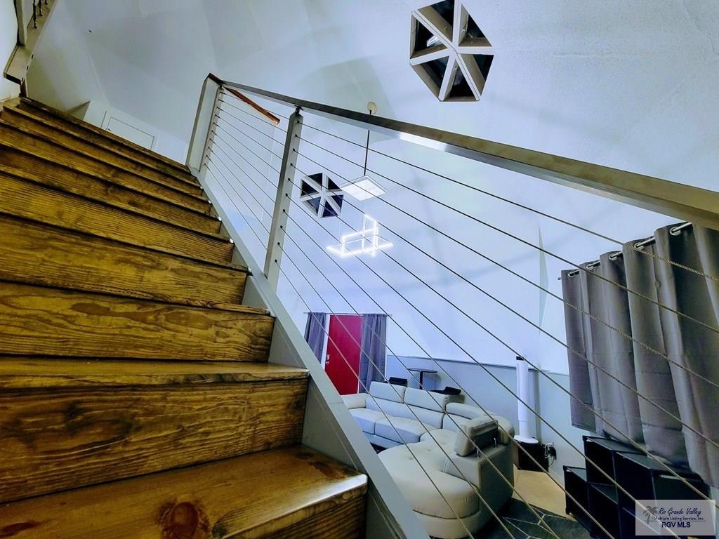 107 E Georgia Ruth Dr.