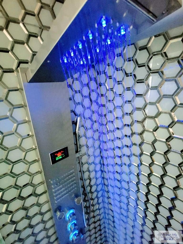 107 E Georgia Ruth Dr.