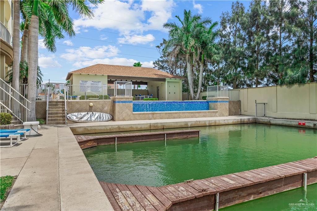 5909 N Padre Boulevard # 105