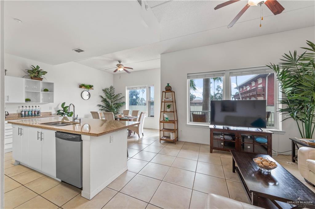 5909 N Padre Boulevard # 105