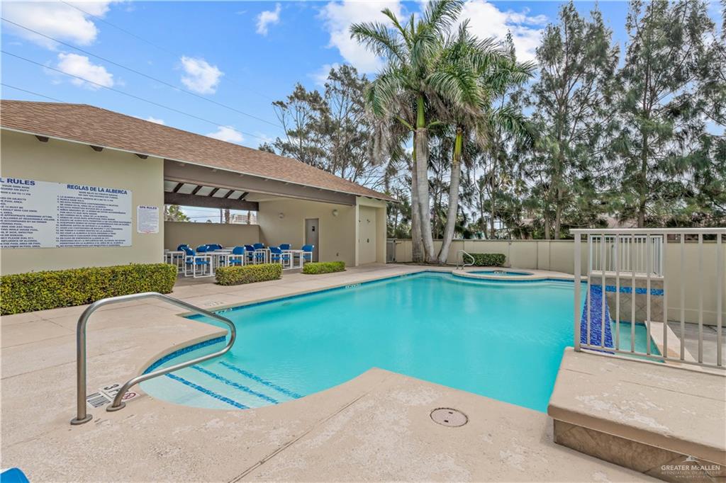 5909 N Padre Boulevard # 105