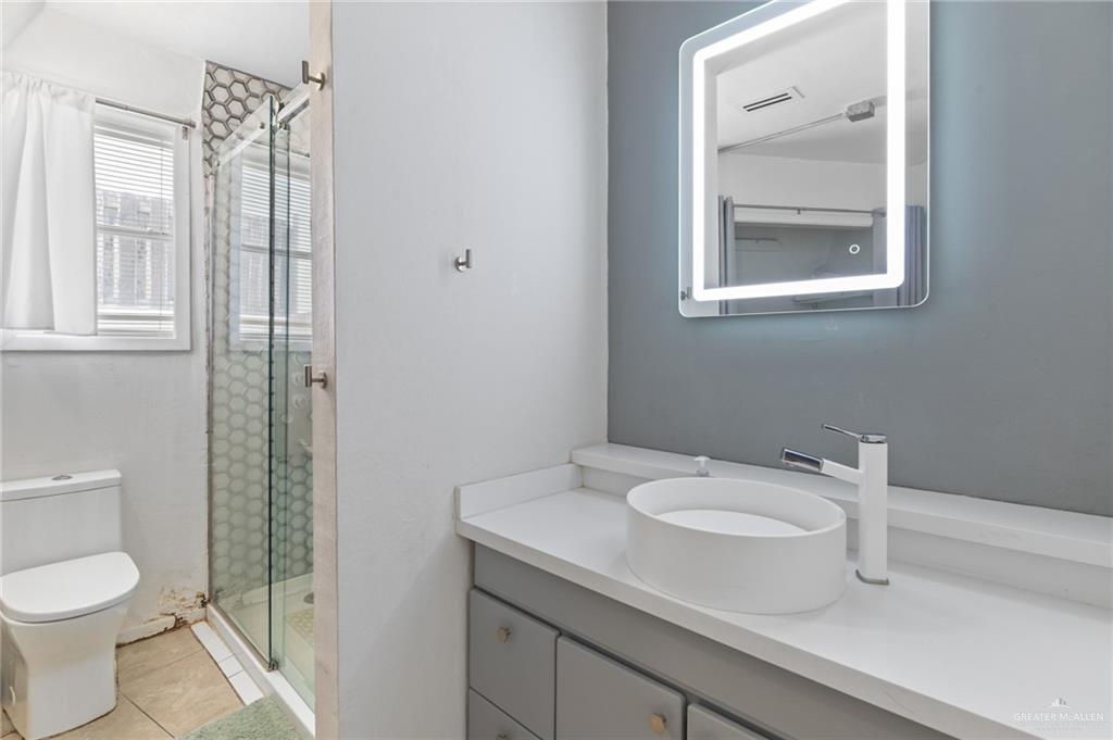 107 E Georgia Ruth Drive