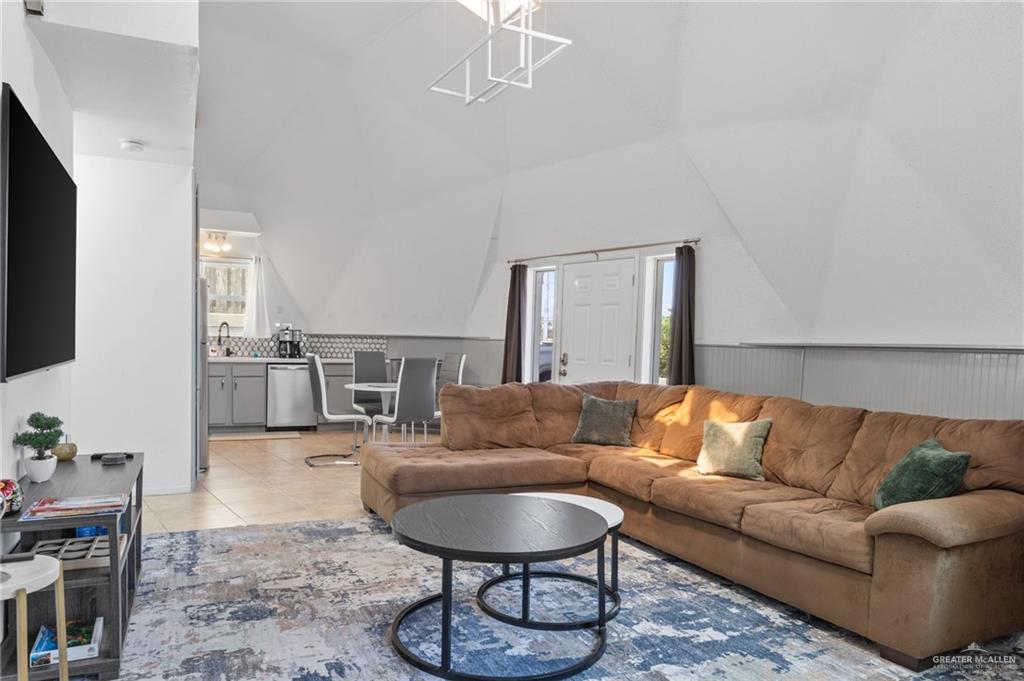 107 E Georgia Ruth Drive