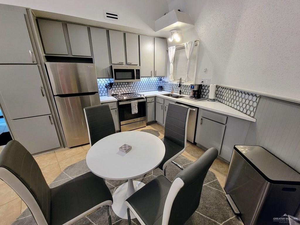 107 E Georgia Ruth Drive