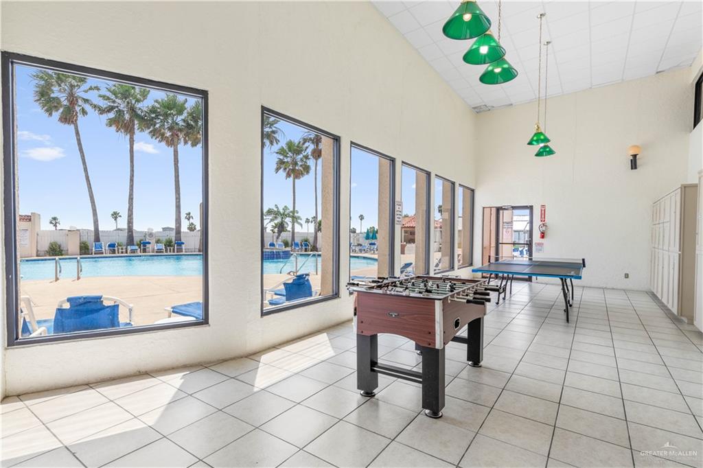 538 W Clam Circle