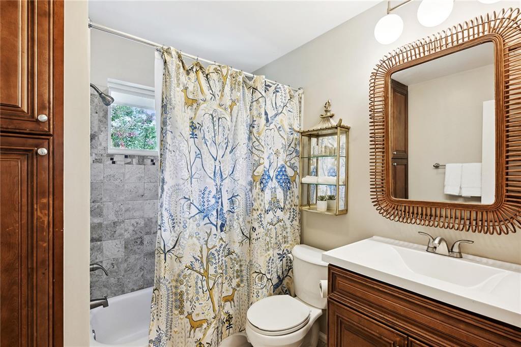 136 Peachtree Memorial Drive NW Unit GA6