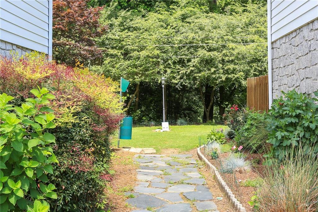 136 Peachtree Memorial Drive NW Unit GA6