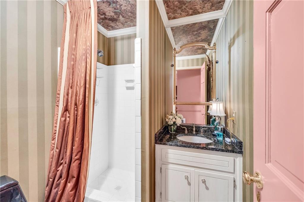 50 Willow Glen NE Unit 50