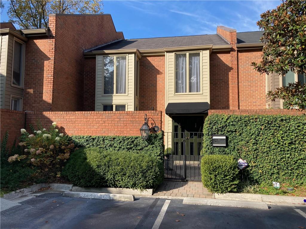 50 Willow Glen NE Unit 50