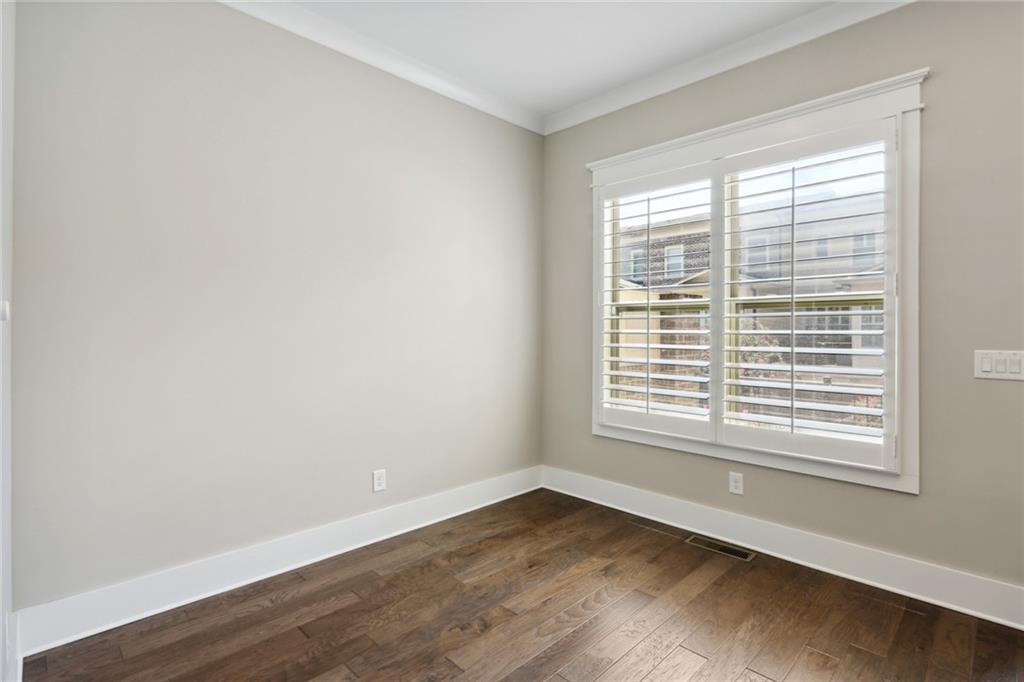 2424 Gatebury Circle