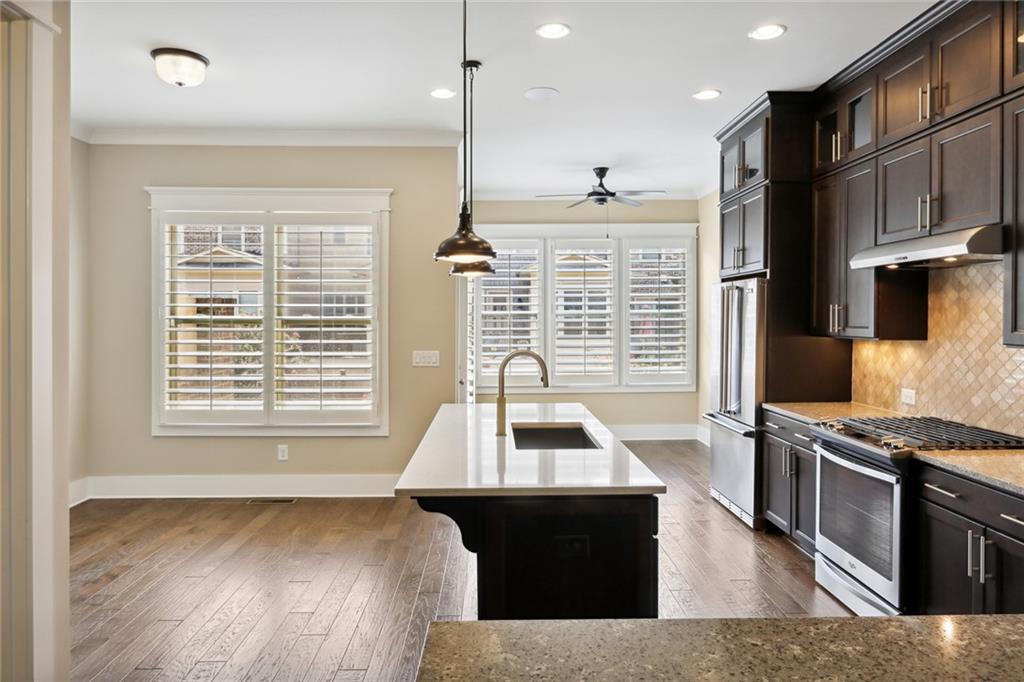 2424 Gatebury Circle