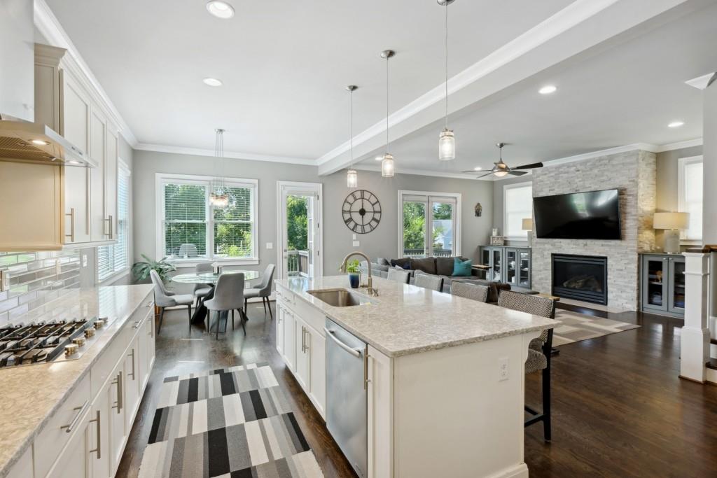 1111 Wright Avenue NE