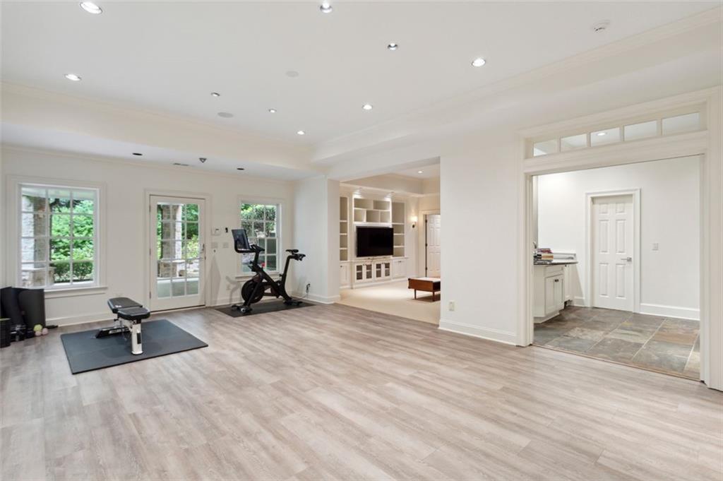 1152 Brookgate Way NE