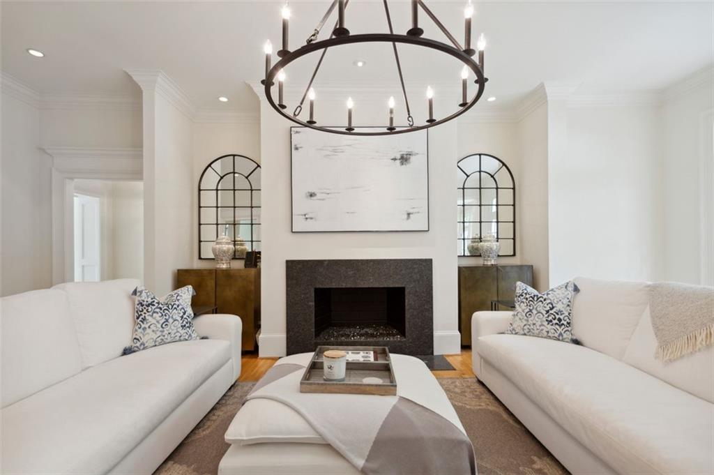 1152 Brookgate Way NE