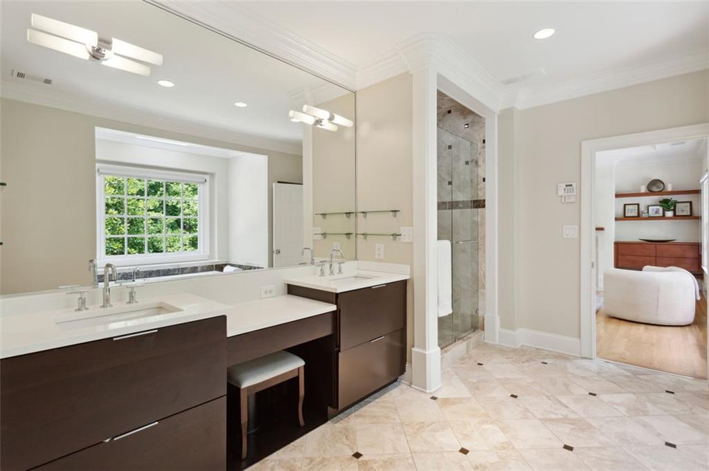 1152 Brookgate Way NE