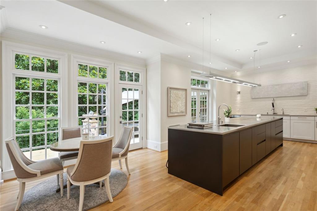 1152 Brookgate Way NE