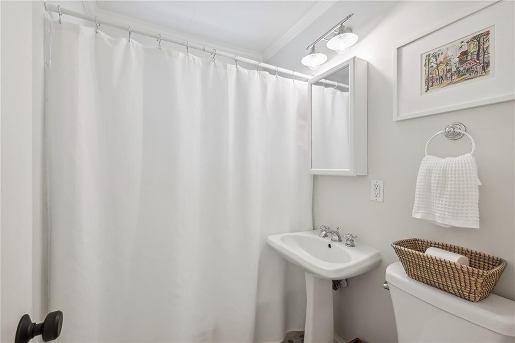 2751 N Thompson Road NE