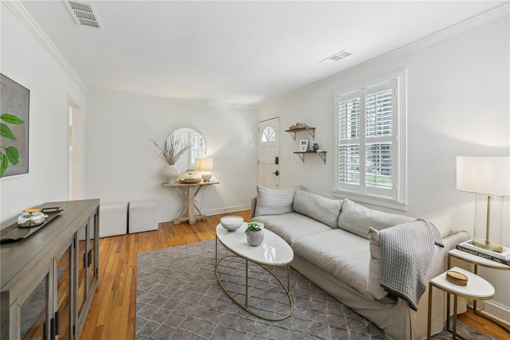 2751 N Thompson Road NE