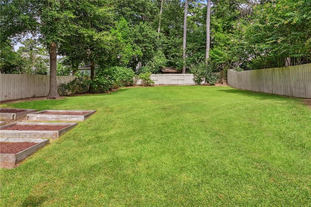 2751 N Thompson Road NE