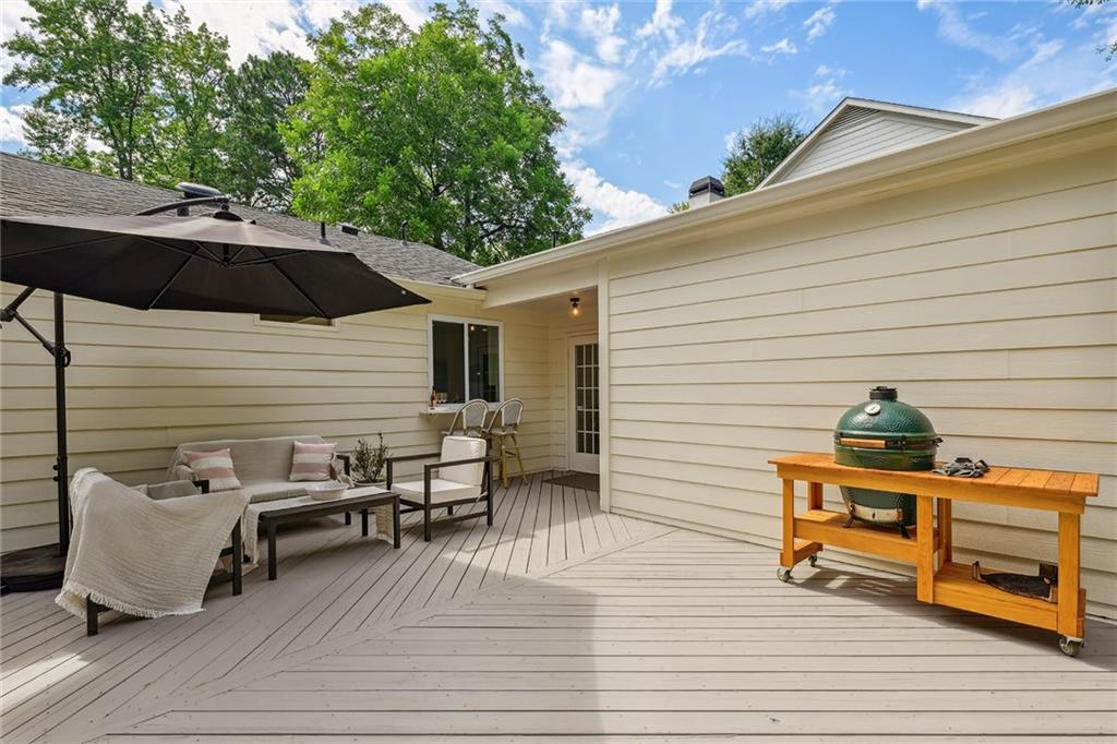 2751 N Thompson Road NE