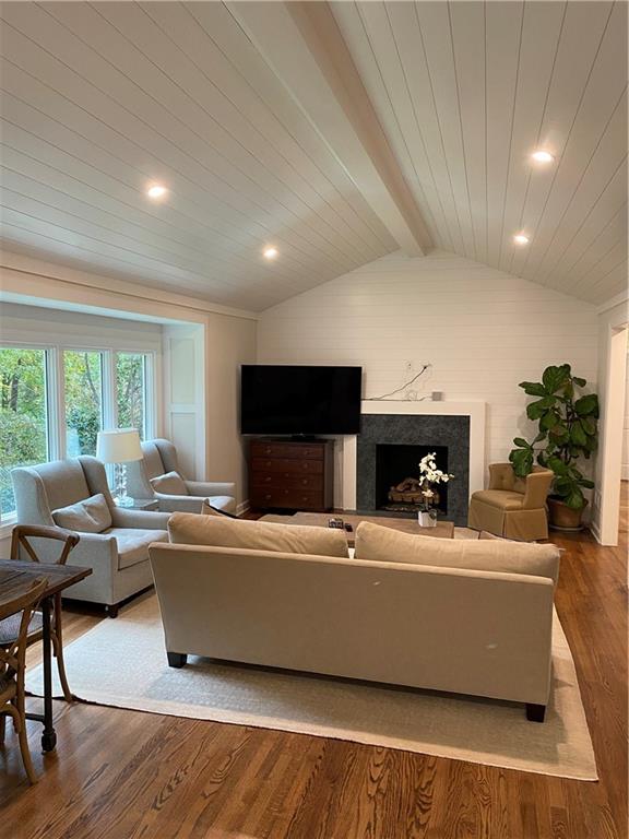 3077 Argonne Drive NW