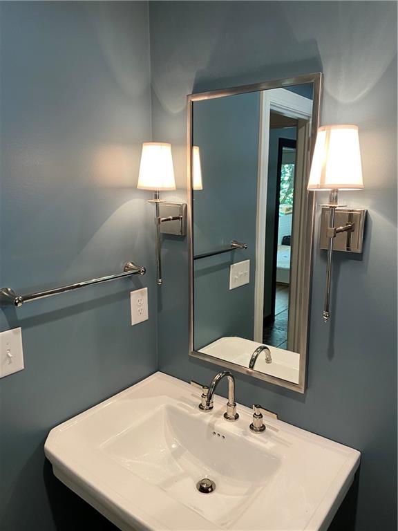 3077 Argonne Drive NW