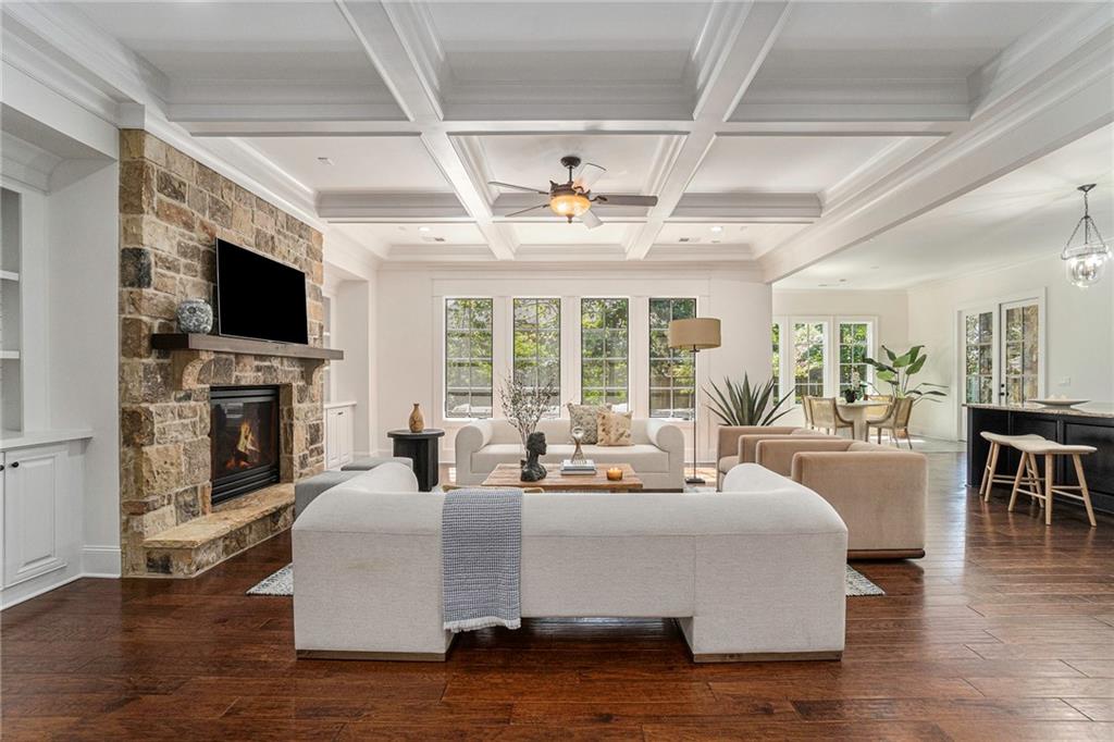 1575 Windsor Parkway NE