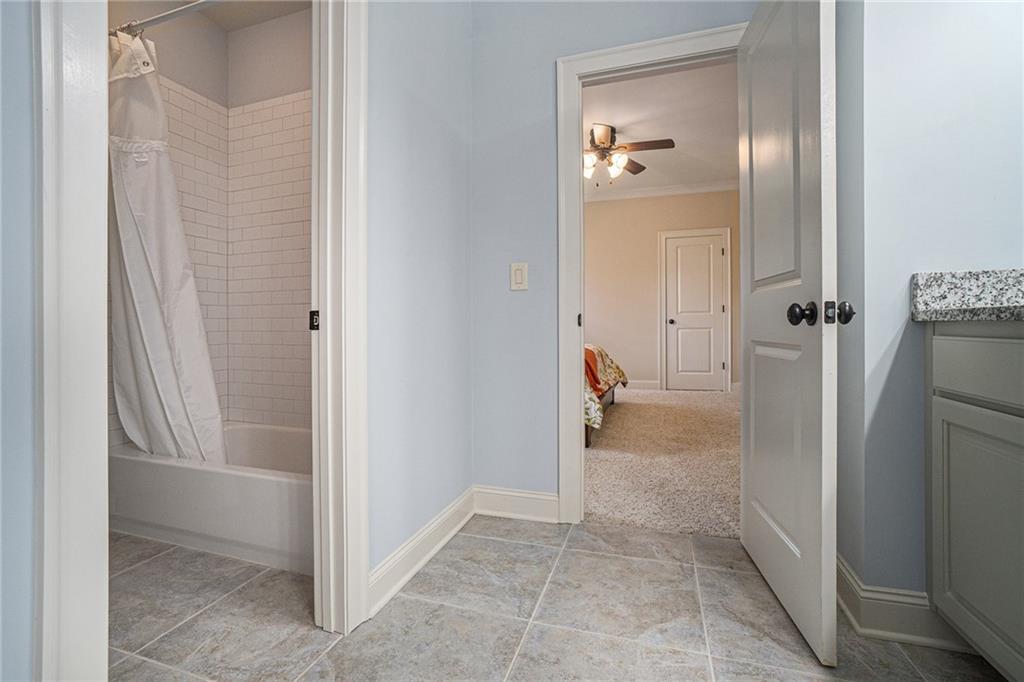 1575 Windsor Parkway NE